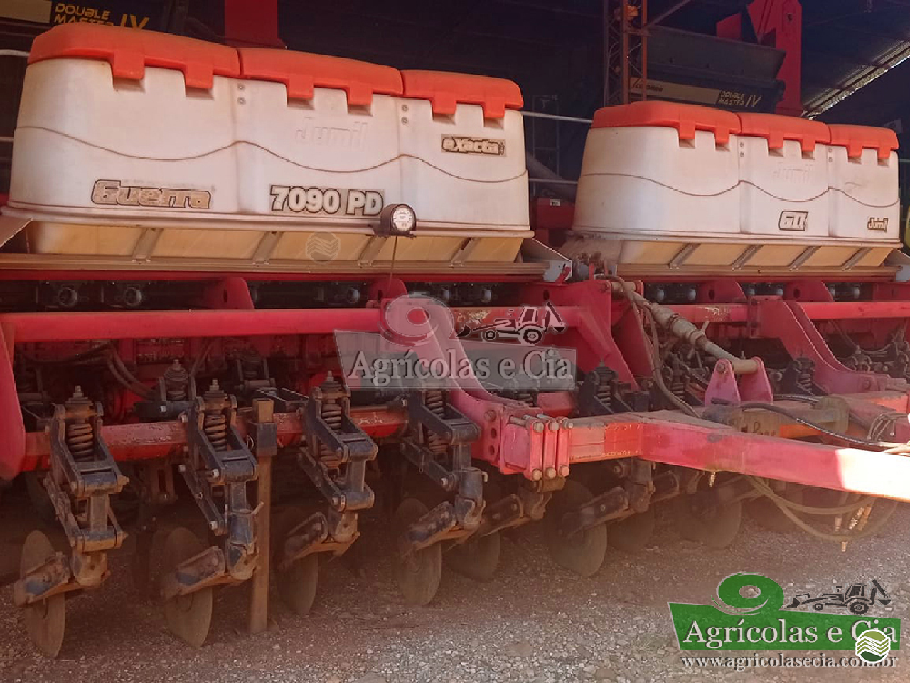 PLANTADEIRA JUMIL JM 7090 PD GUERRA Agricolas e Cia RIO DAS PEDRAS SÃO PAULO SP
